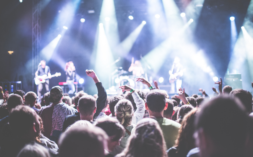 Concert sur la scène internationale - copyright canva