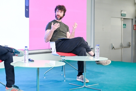 Mathieu Burniat lors de la rencontre publique © Gustavo Valiente