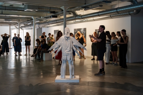 Installation de Eva L’Hoest © E. Meunier - WBI