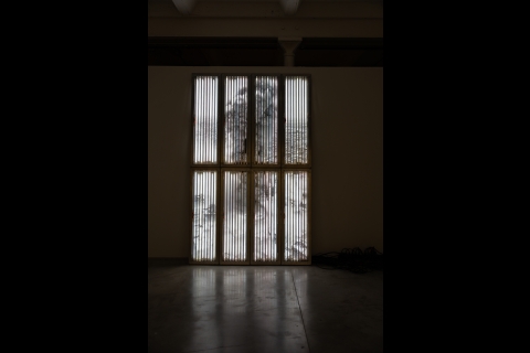 Installation de Jonathan Sullam  © E. Meunier - WBI