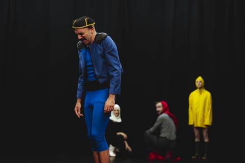 "Should I Stay or Should I Stay" par La Horde Furtive © J. Van Belle - WBI