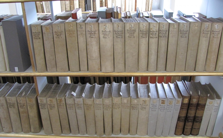 Collection des Acta Sanctorum à la bibliothèque HAAB, de Weimar | Concord (CC-BY-SA-3.0)