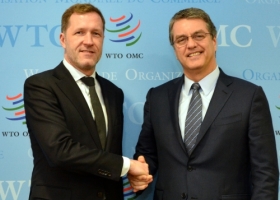 Paul Magnette, Ministre-Président de la Wallonie, avec Roberto Azevedo, Directeur général de l’Organisation mondiale du Commerce