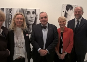 Anne Lenoir, Directrice du Centre Wallonie-Bruxelles à Paris, Valérie Nagant, photographe, Fabienne Reuter, Déléguée générale Wallonie-Bruxelles à Paris