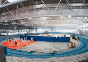 La piste indoor d'athlétisme de Louvain-la-Neuve (c) J. Van Belle - WBI