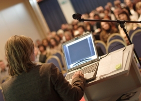 Une conférence