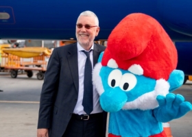 Arrivée d'Aérosmurf à Moscou