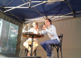 Thorsten Dönges du LCB et Maxime Coton en pleine lecture