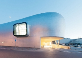 Liège : la nouvelle patinoire,  photo Marc Detiffe