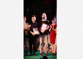 Stephan Georis obtient le Prix d'Or au Festival international des marionnettes de Hanoi 