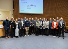 Photo des participants au lancement officiel du projet LIMEX