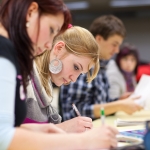 Etudiants dans une classe